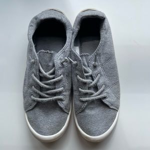 MADDEN GIRL GREY BAILEY SLIP ON